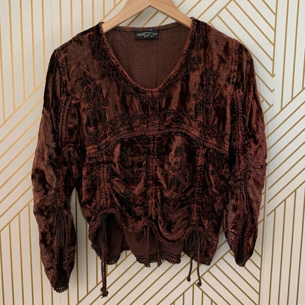 L Pogee Vintage embroidered stitched peasant top boho bohemian hippie Free size